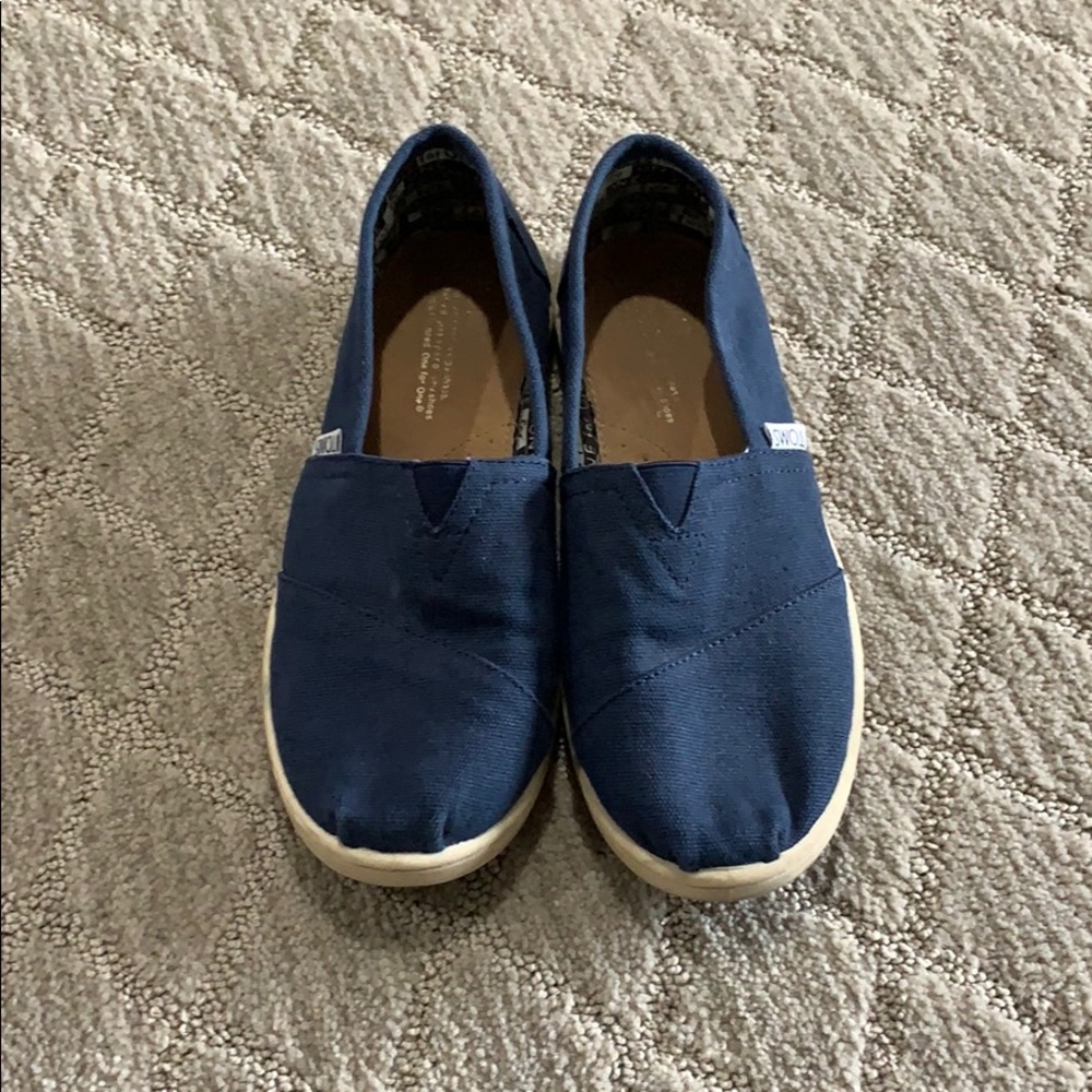 Toms